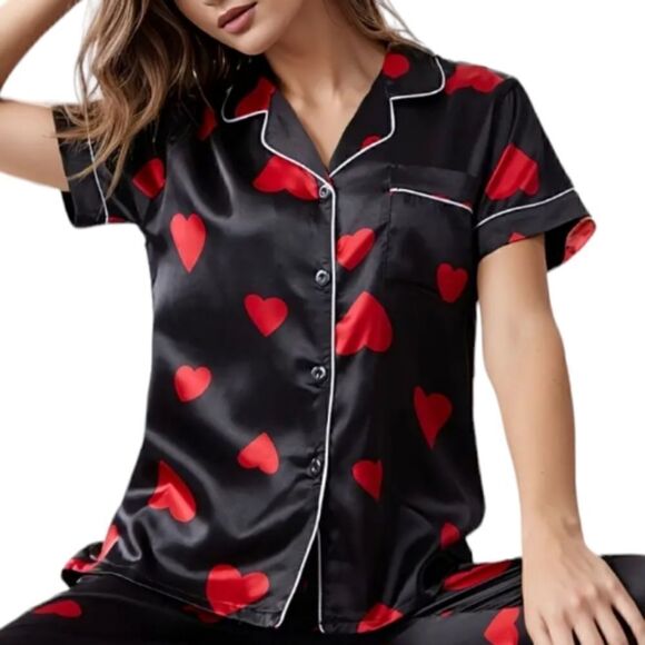 Women's Red Heart Print Black Pajama Set, Sleepwear and loungewear - Picture 9 of 12